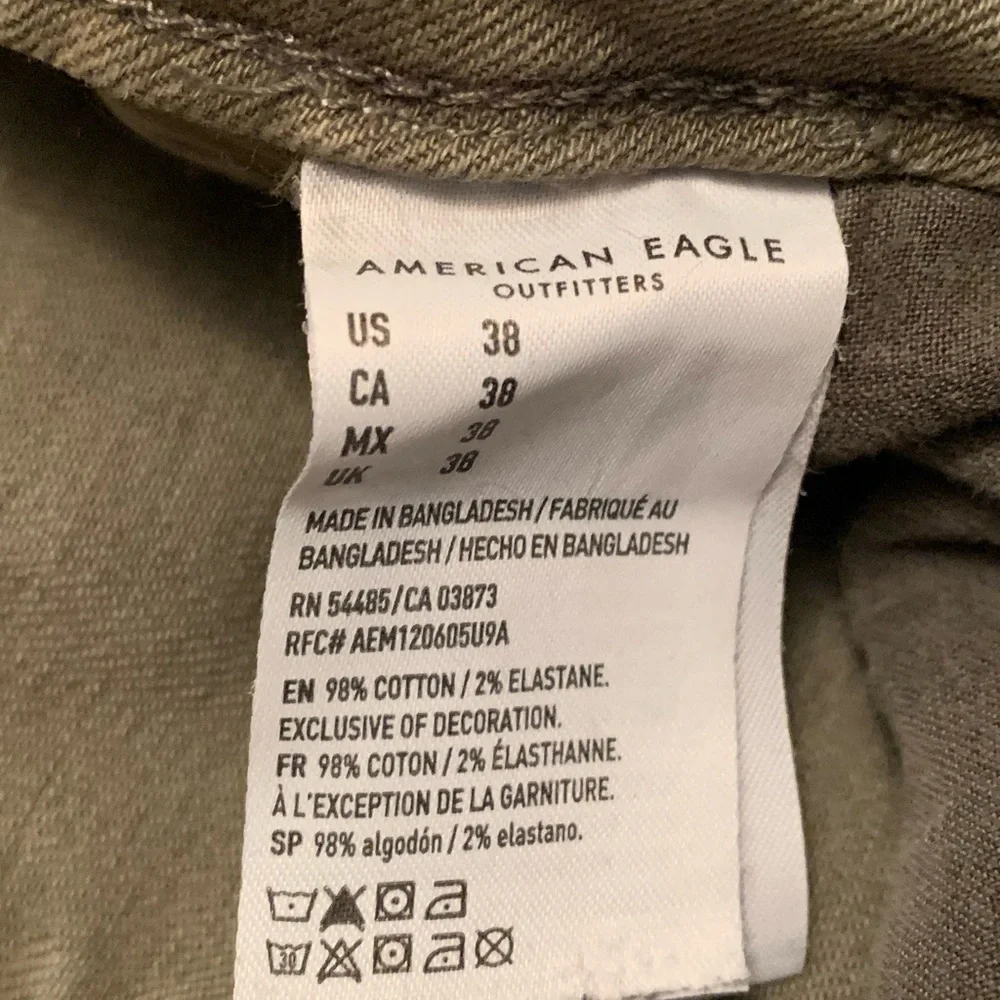 AMERICAN EAGLE NEXT LEVEL STRETCH SHORTS. RARELY WORN